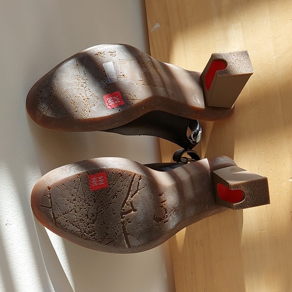 EL Naturalista black leather shoes - Picture 10 of 15